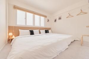 망원한강도보5분 망원시장 망리단길 홍대11분 14인 넷플렉스 짐보관