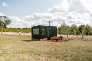 Secluded Cotswolds Off-Grid Cabin NEW Sept 25