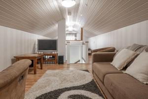 Karkutahko Villas 2 - Comfy 3BR Villa in Tahko with Private Sauna