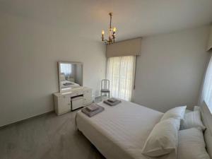 Sfina Sea view apartment by Ezoria villas