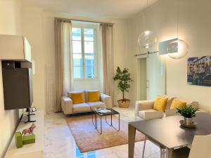 Duomo Luxury Apartment
