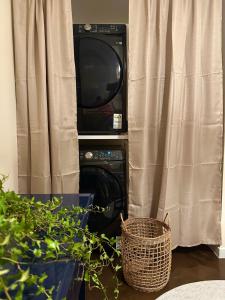 Dal Dam, a pet-friendly accommodation in the west of Jeju, a private underground bunker event room for family groups