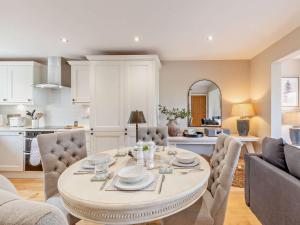 2 Bed in Talkin 91822