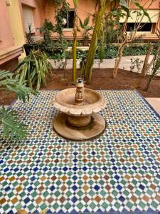 Elegant 2BR, Pool & Gym Access