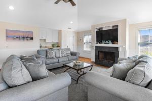 SeaStarr by Tybee Cottages