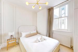 Elegant 2-Bed Chelsea Flat Near Kings Road and River Thames