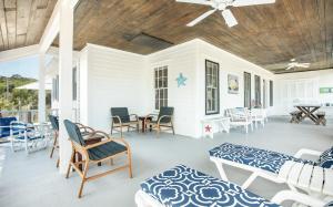 Wicker Cottage by Tybee Cottages
