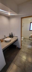 Casa vacacional con pileta y quincho - El Mollar I Salta