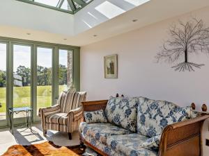 4 Bed in Wincle 95651