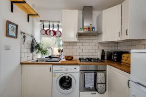 Peaceful Family Home W Patio & Yard