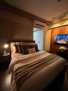 Modern 1BR Aeon Towers City with Mt Apo View Few Steps to Abreeza Mall