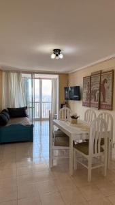 Gran departamento con Vista Panorámica sobre Avenida Colon