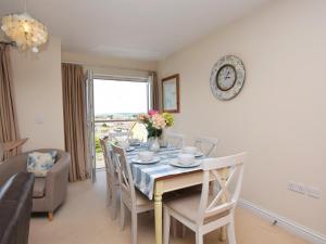 3 Bed in Shanklin IC113