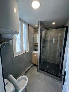 Studio cosy station métro Mairie