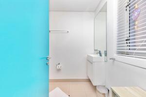 Horizon Bay 201-Beachfront Gem Table Mtn