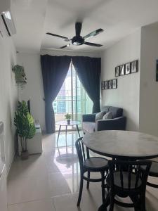 Georgetown 2R1B Gleneagle Gurney City Sea view
