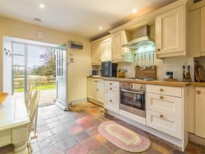 2 Bed in Ingoldisthorpe KT074