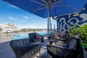 Spacious Studio Rooftop Pool & Bar with Ocean View