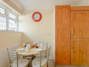 2 Bed in Bournemouth 78541