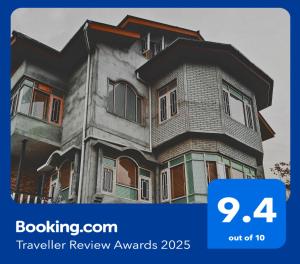 Luminaire Homestay - A Family Favourite in Kashmir