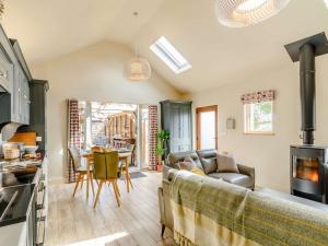 2 Bed in Welburn 81551