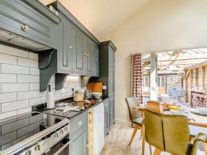 2 Bed in Welburn 81551