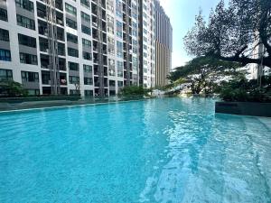 The base中央基地