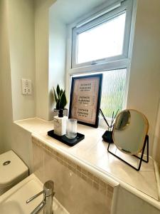 Modern 2Bed Netflix & Free Parking Telford Gem