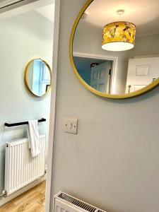 Modern 2Bed Netflix & Free Parking Telford Gem