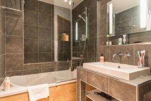 Résidence Les Chalets du Forum - Courchevel 1850