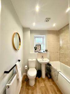 Cosy 4 Bed Apt by Telford Centre