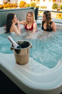 Neo Premium Apartments - 4hvězdičkové hotely ve městě Sárvár