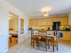 2 bed property in Bala 86963