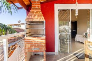 Casa com churrasqueira a 1km da praia do Curral