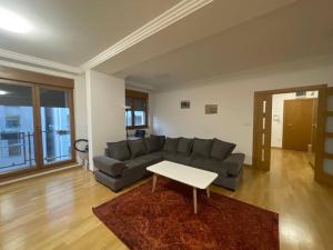 Richards Welcome Home