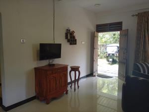 Dinadi Villa