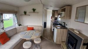 Devrons Sunshine Retreat