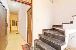 HOTEL O ANAND LOK GUEST HOUSE