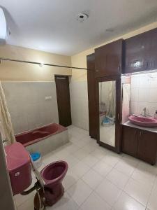 Central City Beautiful Cottage