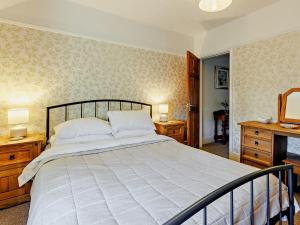 2 Bed in Ludlow 91422