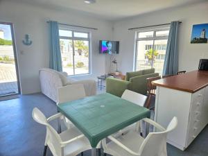 #1 Coral Cottage 2-Bed