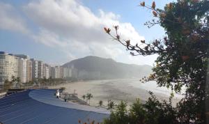 Apto Vista Mar com Ar cond, Piscina, Wifi, TV e Garagem 2 vagas