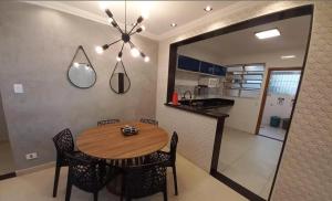 Apto Vista Mar com Ar cond, Piscina, Wifi, TV e Garagem 2 vagas