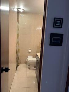 Habitacion comoda en departamento planta baja