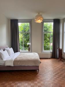 In de Pastorie Utrecht - Old rectory, just steps away from the city center