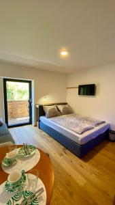 Modernes Apartment am Traunsee - See, Berge, Fitness & Parkplatz