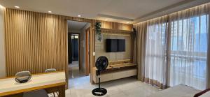 Belo apê 2Q c piscina a 200m do mar - Intermares