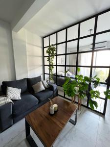 Bright apartment, excellent location