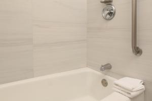 Holiday Inn Express Monterrey Galerias-San Jeronimo by IHG