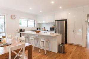 Krambruk House - Walk to the beach, pets welcome